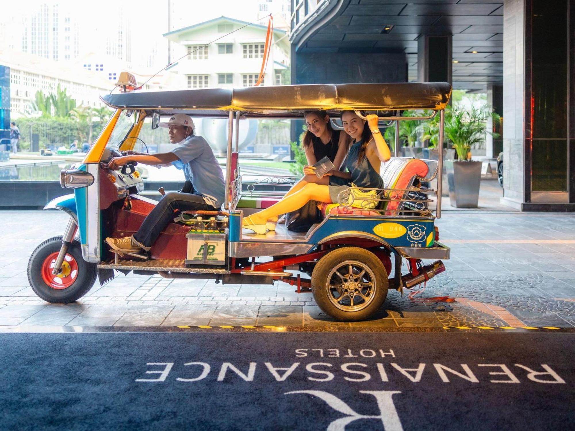 Renaissance Bangkok Ratchaprasong Hotel - SHA Extra Plus Bagian luar foto